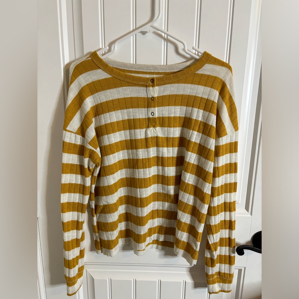 American Eagle striped shirt